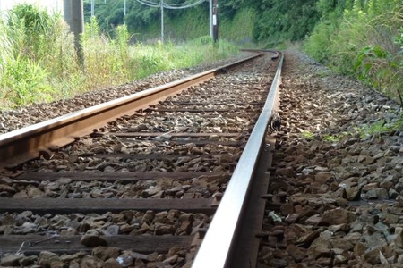【人身事故】鹿児島本線 二日市~天拝山駅間で人身事故「完全に足止め食らった」まとめのカテゴリ一覧いろいろまとめbeansについて関連サイト一覧